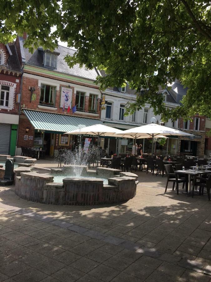 Ferienwohnung Le Clemenceau Péronne Exterior foto